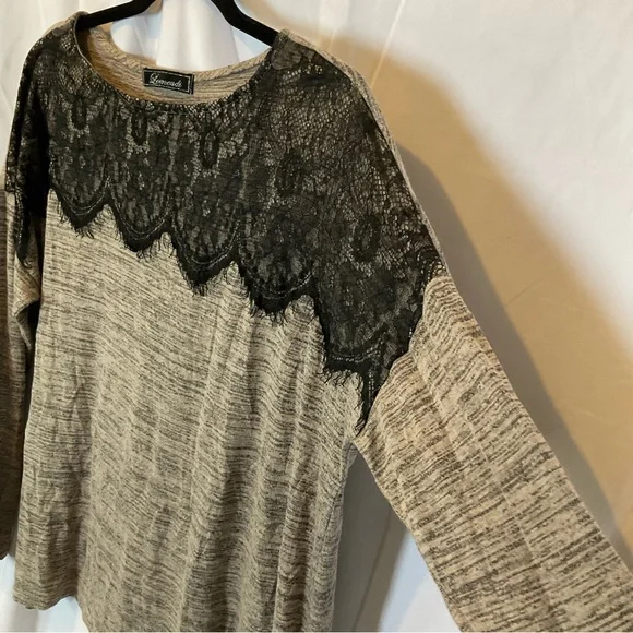 Loramendi Women’s Long Sleeve Heathered Oatmeal color with Black lace trim XL - Picture 9 of 16